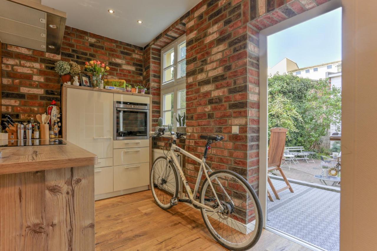 Stadtjuwel Schwerin Luxus Ferienhaus In Der Altstadt Buitenkant foto