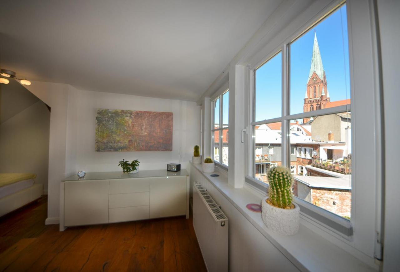 Stadtjuwel Schwerin Luxus Ferienhaus In Der Altstadt Buitenkant foto